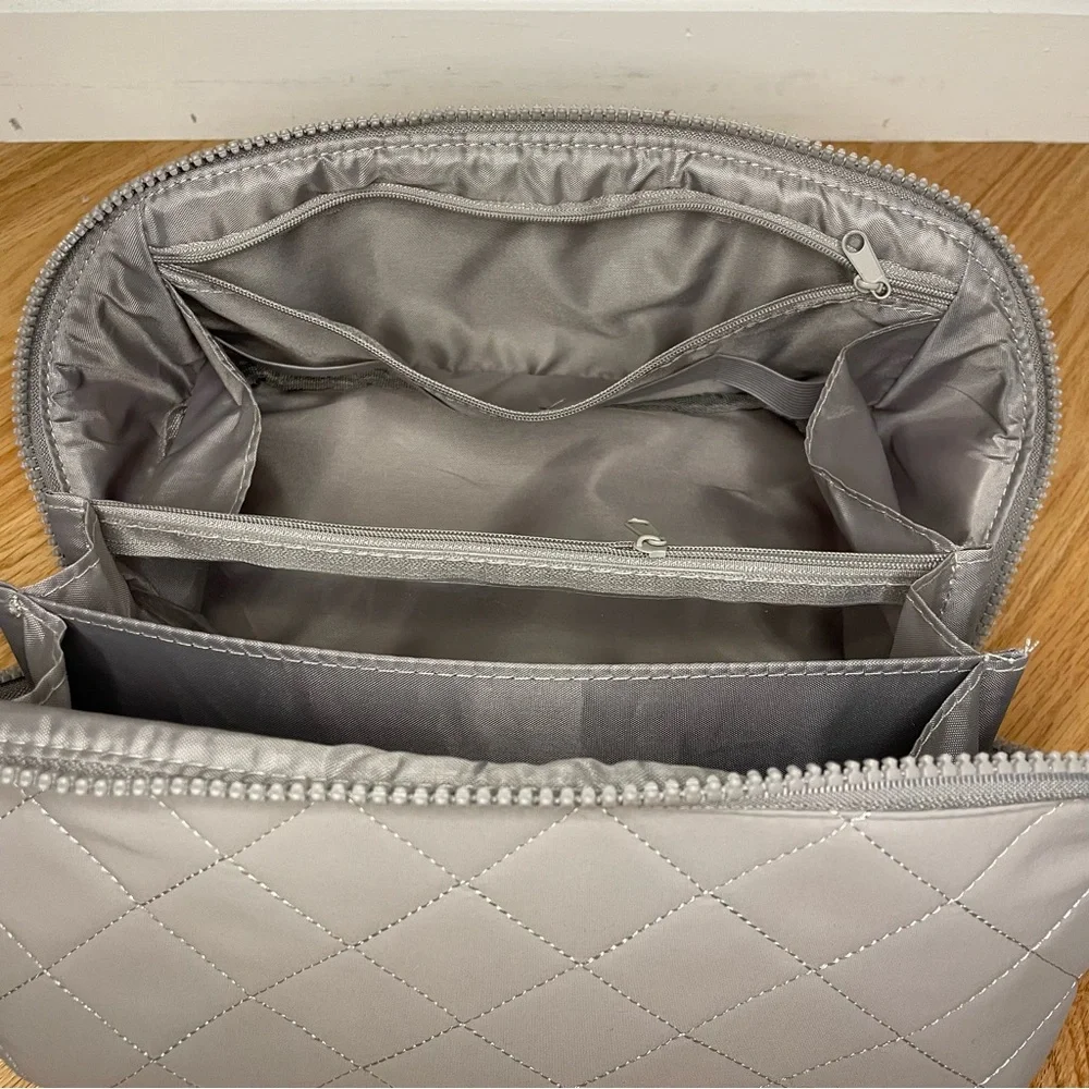 Quilted Travel Cosmetic Bag Set, Gray, NWOT